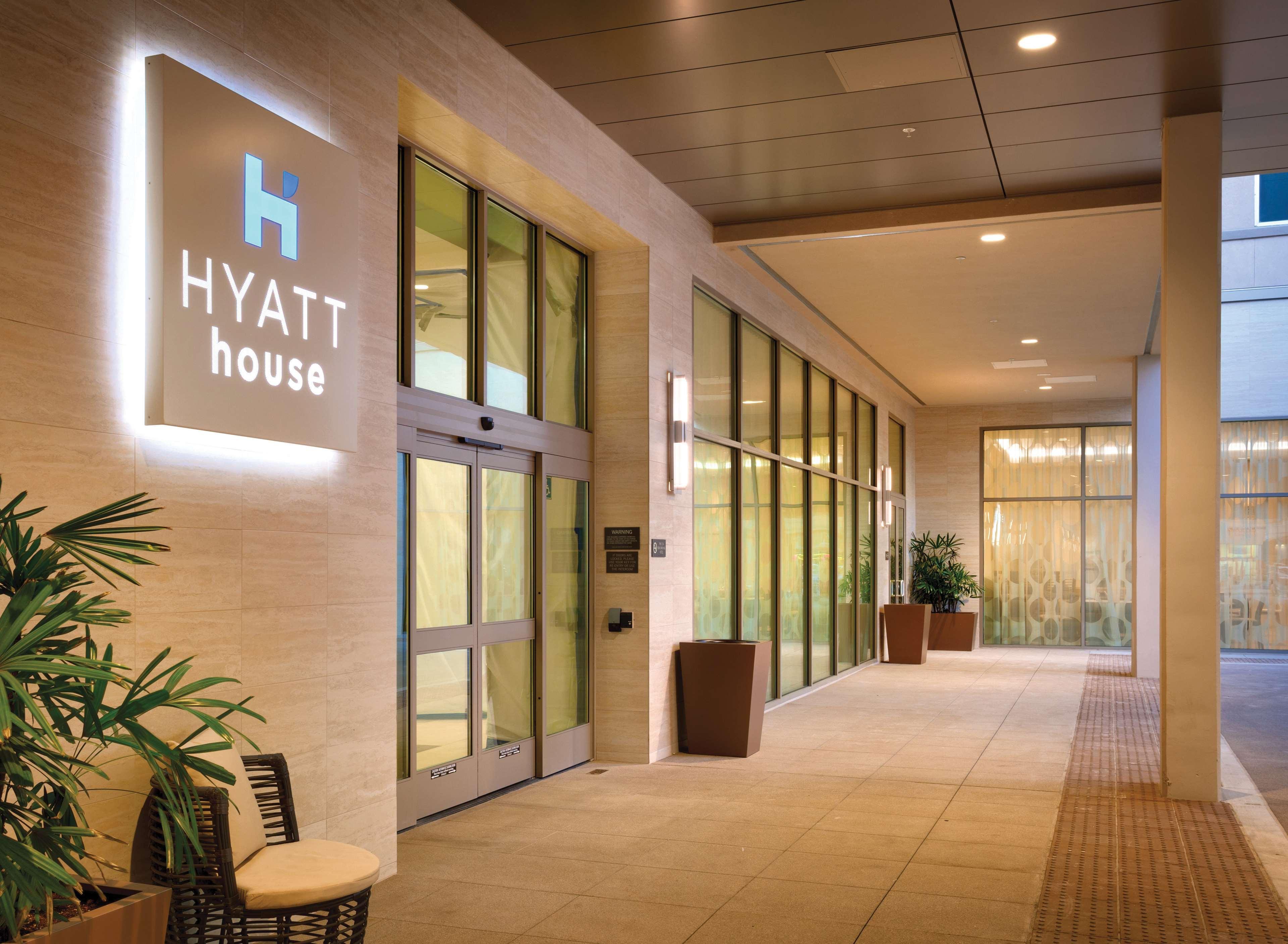 Hyatt House At Anaheim Resort/Convention Center Екстер'єр фото