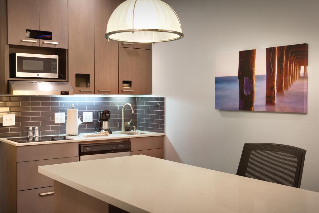 Hyatt House At Anaheim Resort/Convention Center Номер фото